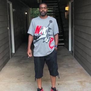 Meet your Posher, Sylvester